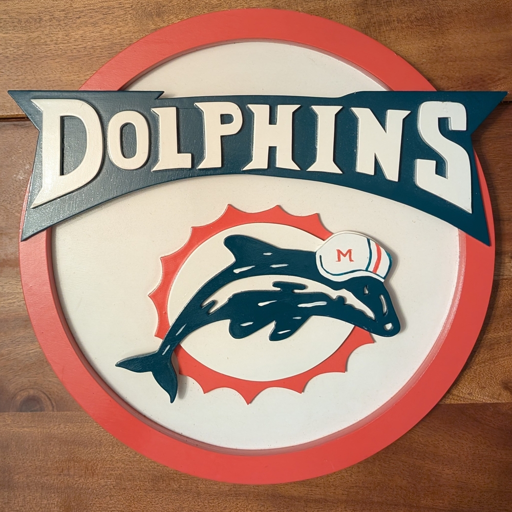 Vibrant Red and Blue Art & Decals Wall Decor